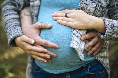 福州公司代怀产子|女性朋友存在子宫后位是否会影响到福州助孕试管婴儿的成